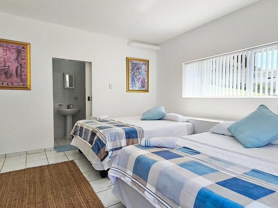 5 Bedroom Property for Sale in Dana Bay Western Cape